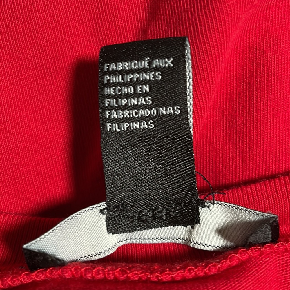 Forever 21 * Size Small * Red Queendom long sleeve top - Picture 8 of 8